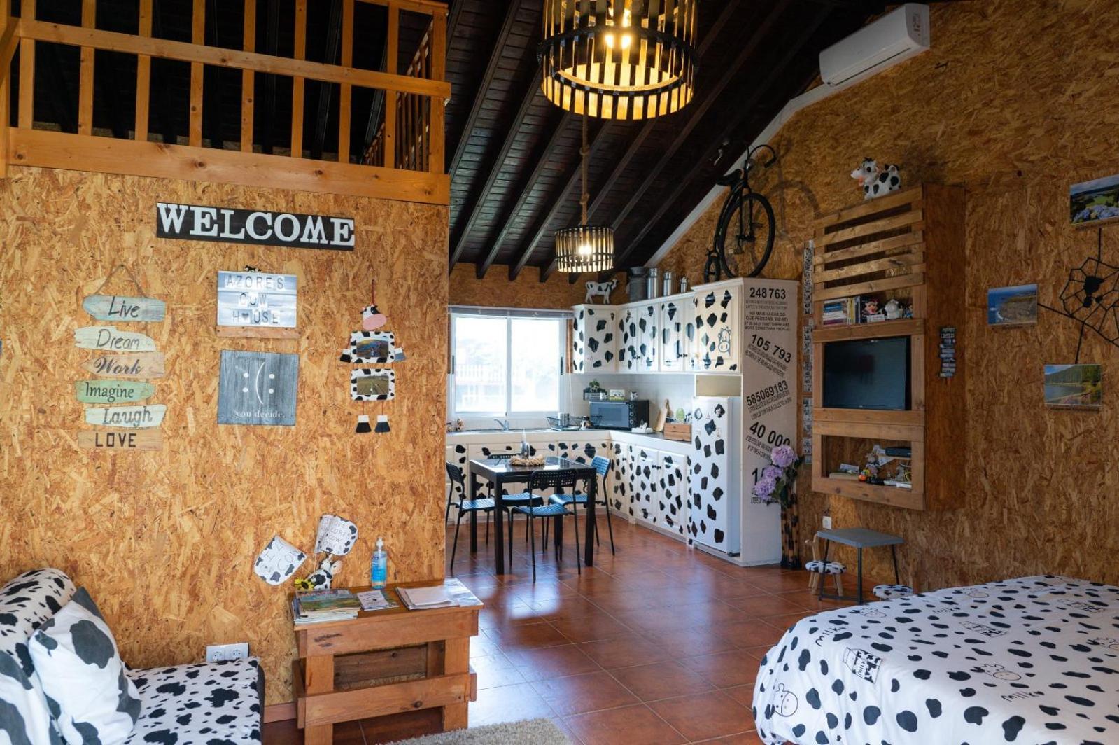 Azores Cow House Calhetas Esterno foto